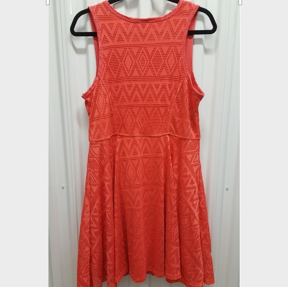 Coral Sundress - Picture 2 of 4